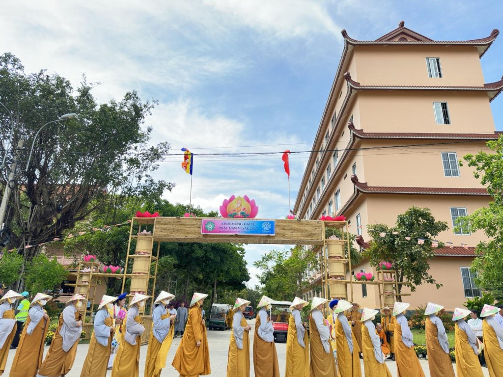 hocvienphatgiaovietnam_xaloiphat _vesak20251.jpg